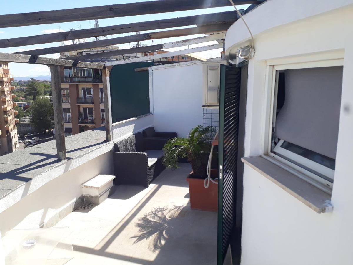 La Terrazza Hotel Rome Exterior photo